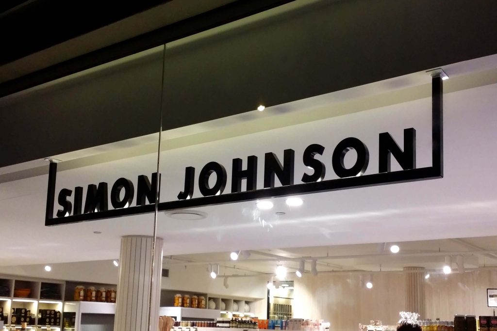 Simon Johnson 8